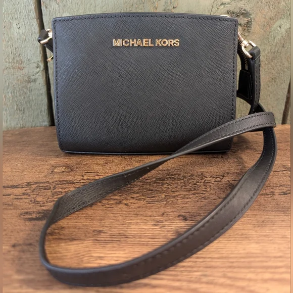 Michael Kors Black Crossbody Bag - Picture 2 of 11